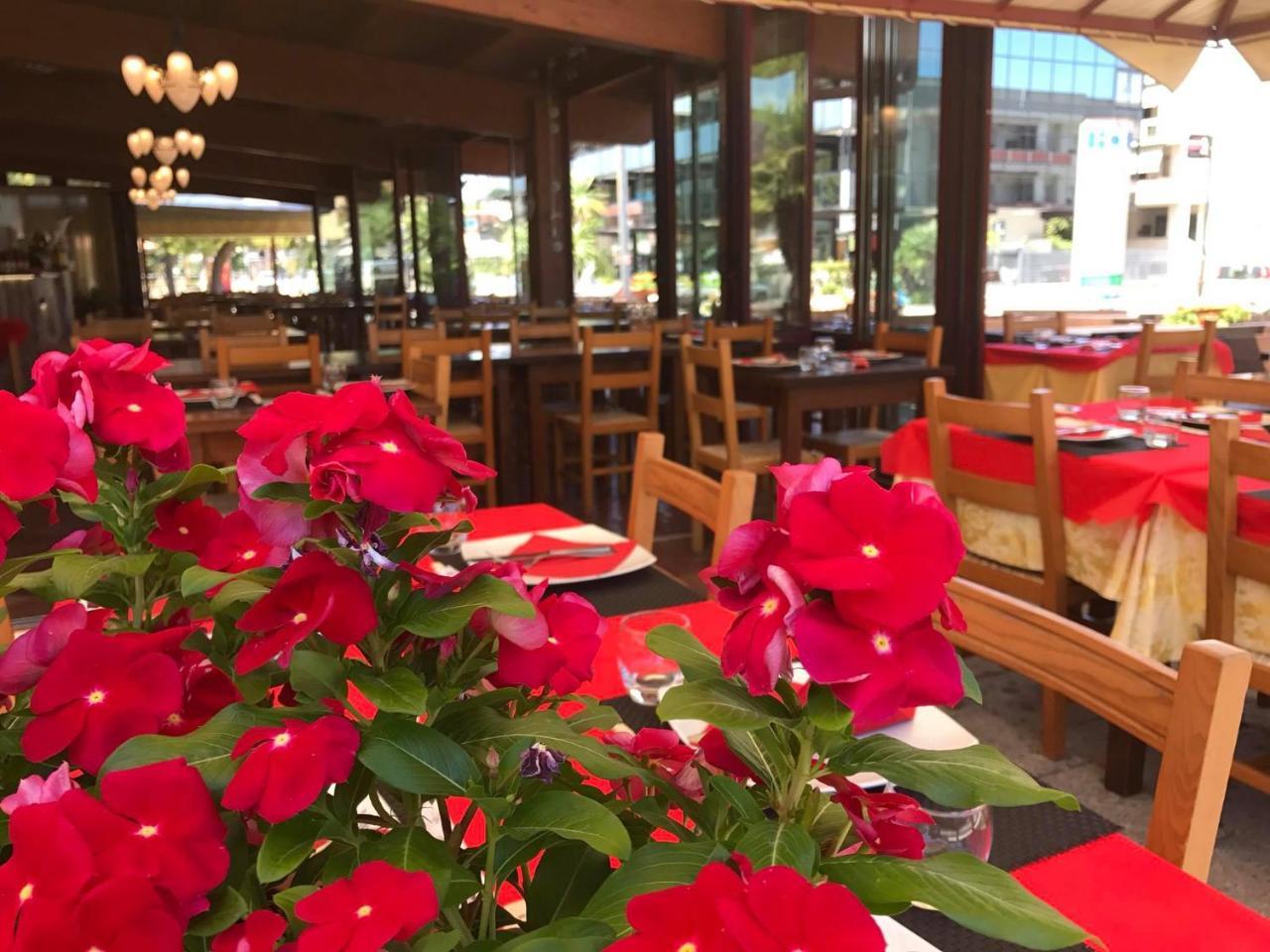 Il Casale Apart otel Martinsicuro Dış mekan fotoğraf